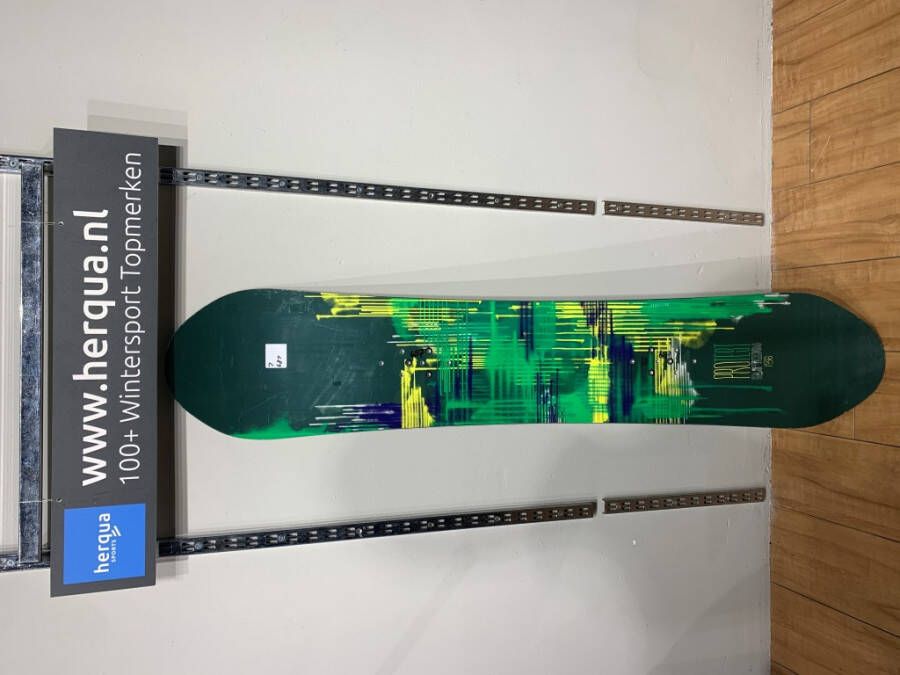 Burton 7 687 Protest tweedehands snowboard junior